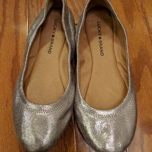 lucky brand silver flats